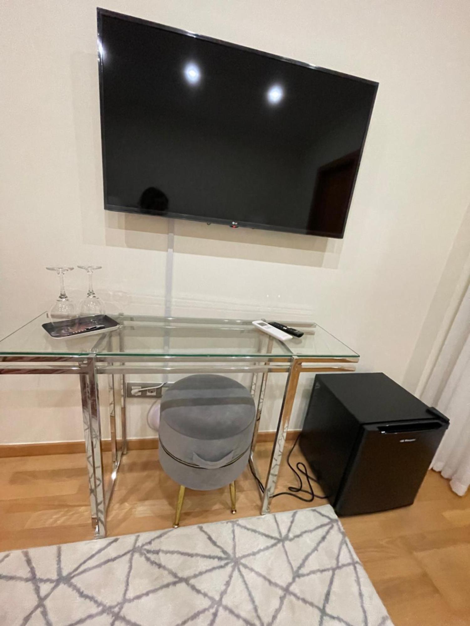 Sunny, The House - Al Hostel Faro Phòng bức ảnh